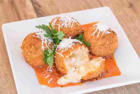 The Cheesecake Factory Review My First Time Thrillist Fried Macaroni And Cheese At Cheesecake Factory