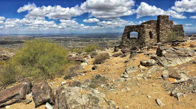 Best Summer Hiking Trails In Phoenix Arizona Thrillist