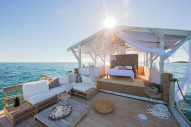 Airbnb Great Barrier reef Finding Dory