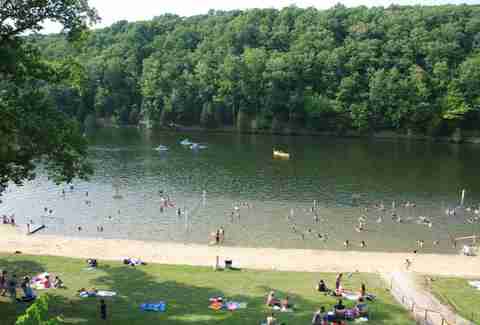 Best Swimming Holes in Tennessee - Lakes, Rivers, Waterfalls Nashville - Thrillist