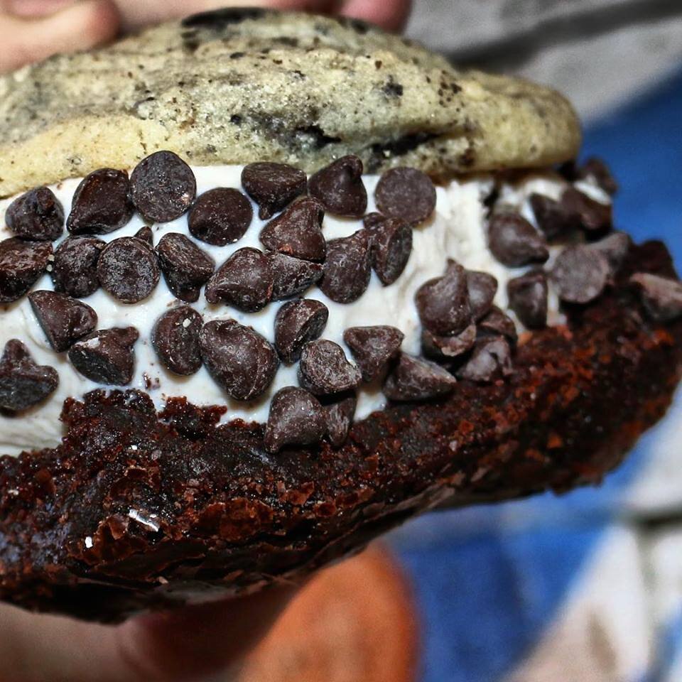 The Baked Bear Phoenix Chocolate chip cookie and brownie ice cream sandwich