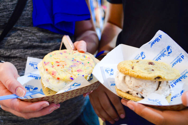 Best Ice Cream Sandwiches At The Baked Bear In Scottsdale Az Thrillist