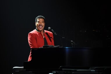 Lionel Richie piano Las Vegas