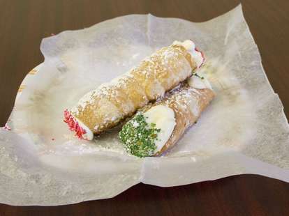 Gino's cannoli