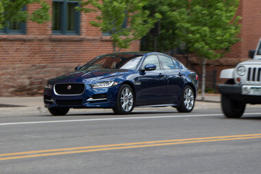 2017 Jaguar XE Sedan