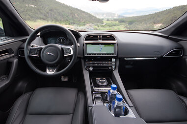 2017 Jaguar F Pace Interior