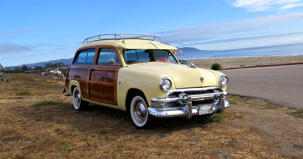 10 Discontinued Station Wagons We Want To See Make A Comeback