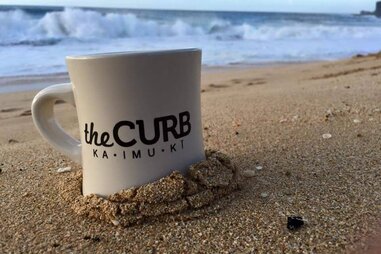 Coffee at The Curb in Kaimuki