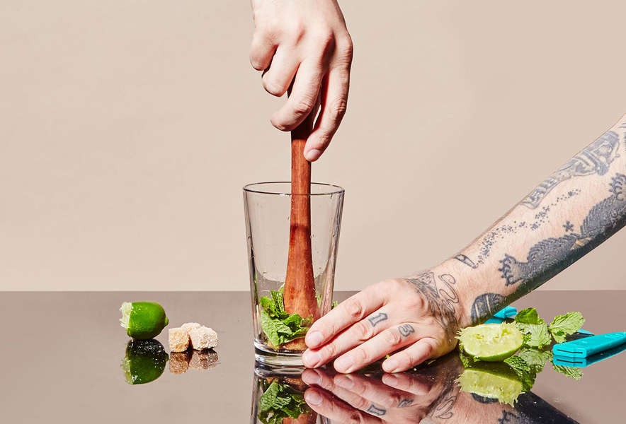 how-to-muddle-herbs-thrillist