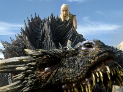 daenerys on dragon game of thrones season 6