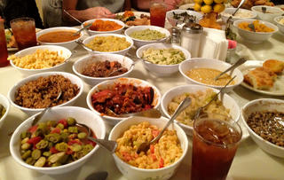 Mrs Wilkes Dining Room A Nation Ga Restaurant Mrs Wilkes Dining Room