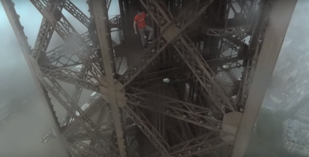 Two Idiots Climbed the Eiffel Tower Without Harnesses Thrillist