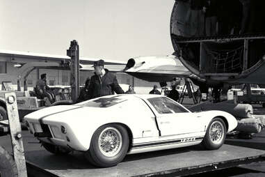 Ford GT40 at JFK airport