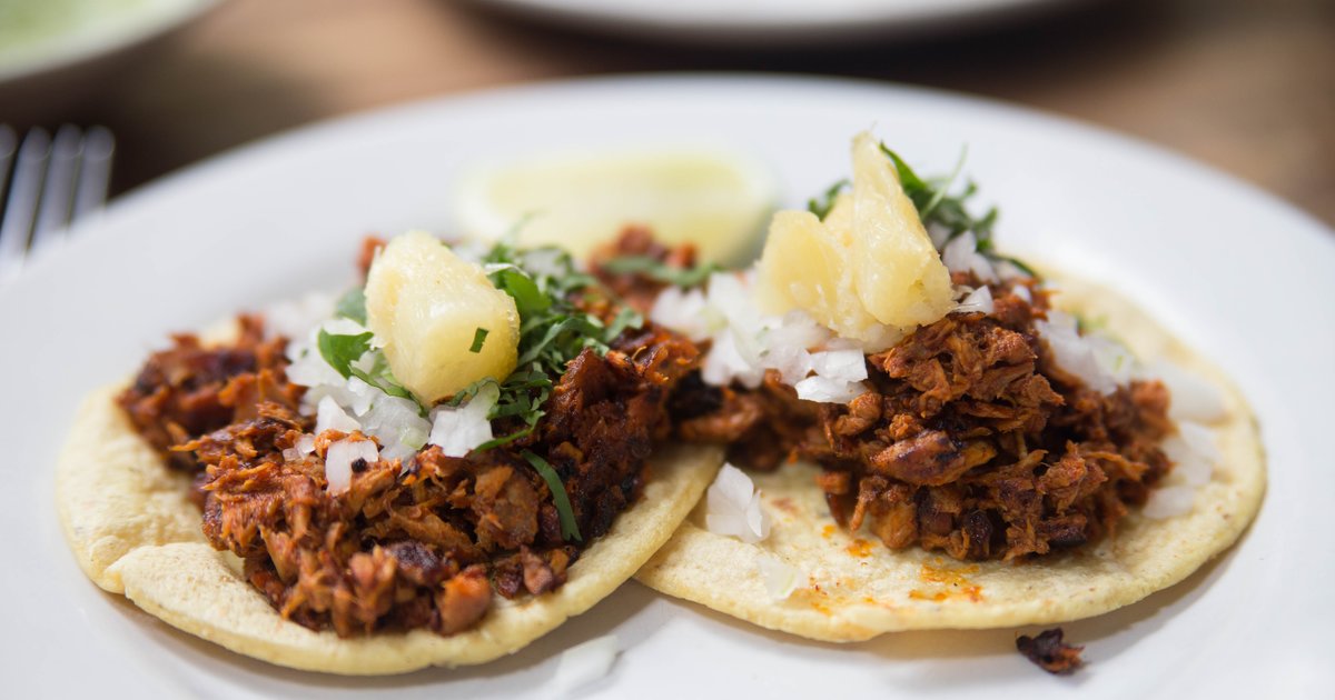 Tacos Chiwas A Phoenix, AZ Restaurant.