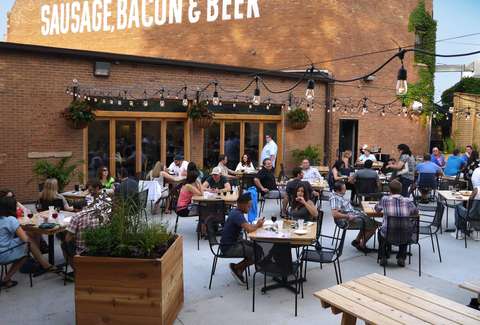 Chicagos Best Outdoor Restaurants Rooftop Bars And Patios - 