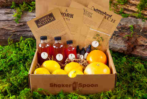 Condiment Cocktails: How to Use Hot Sauce, Vinegar in Drinks - Thrillist