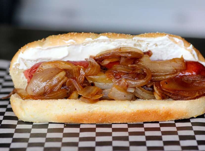 Seattle-style hot dog - Wikipedia