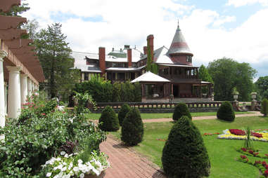 a Gilded Age mansion and gardens