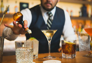 The Best Cocktail Bars in Honolulu