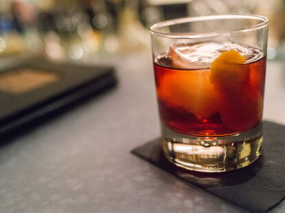 Society Lounge on 4th