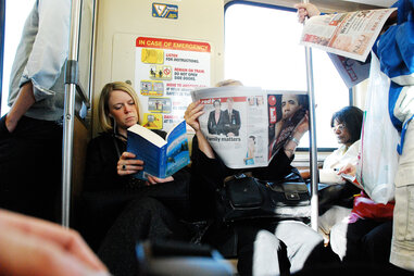 CTA people reading