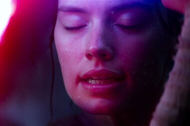 rey lightsaber fight