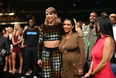 video de kim kardashian e taylor swift