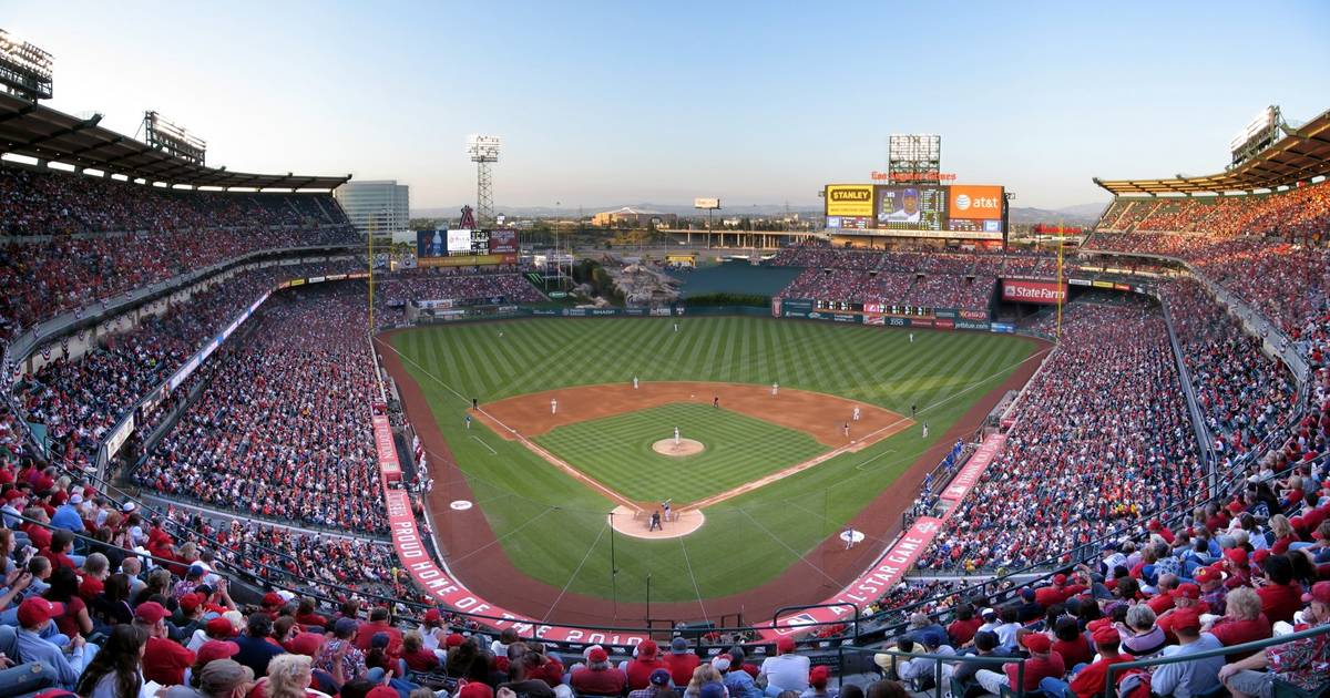 Anaheim Angels Disneyland_August 2019 