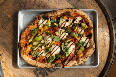 drake’s dealership pizza