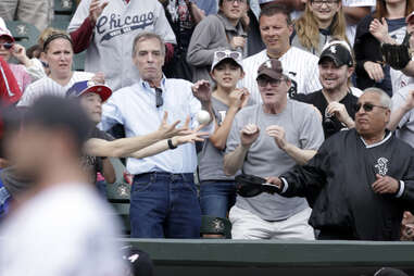 Addison Russell kindly replaced a fan's nachos after a foul ball