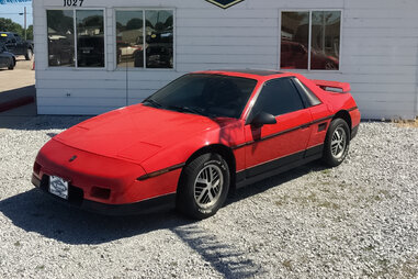 1986 Pontiac Fiero SE
