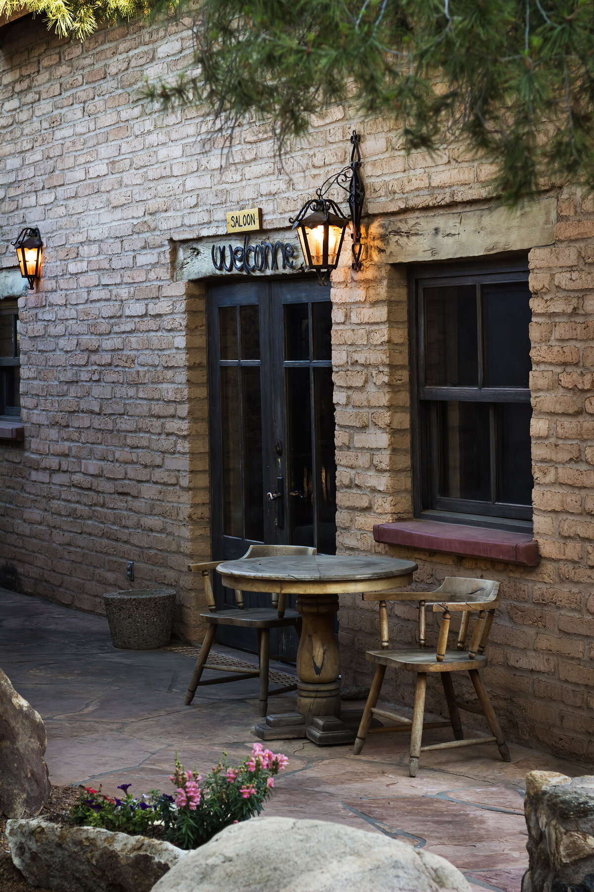 Doghouse Saloon Arizona