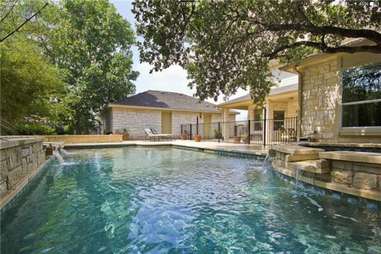 Austin airbnbs with pools