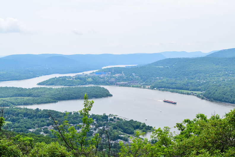 Breakneck Ridge