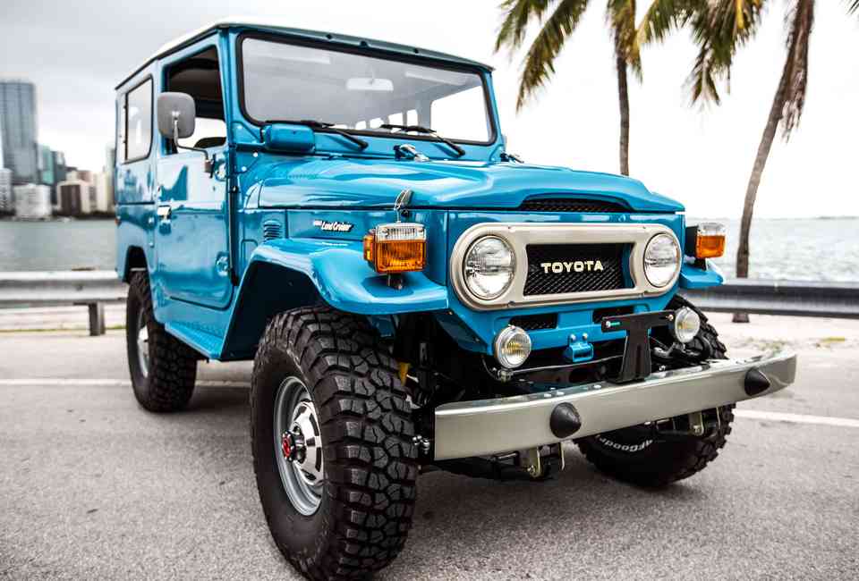 Toyota Land Cruiser Fj40s For Sale Used But Completely Restored