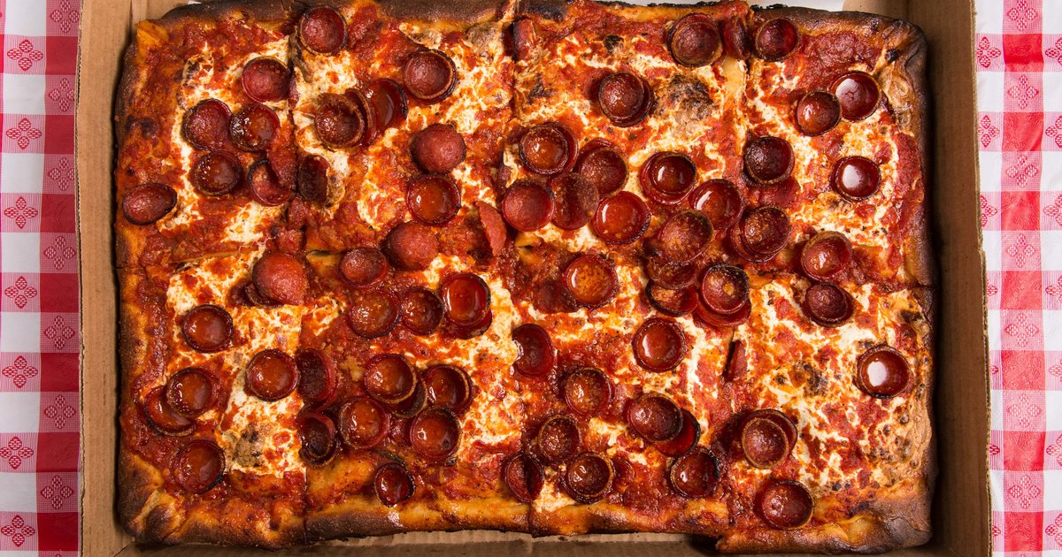 Detroit Deep Dish Recipe How to Make DetroitStyle Pizza at Home