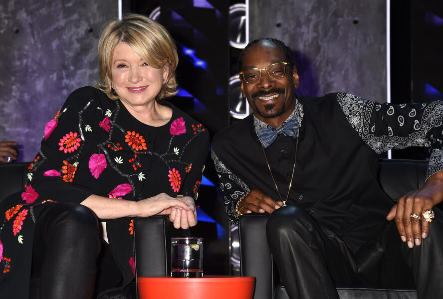 Snoop Dogg says he won't look at his best friend Martha Stewart's