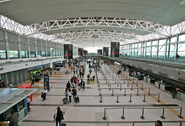 How to Evade 5 Hidden Airline Fees