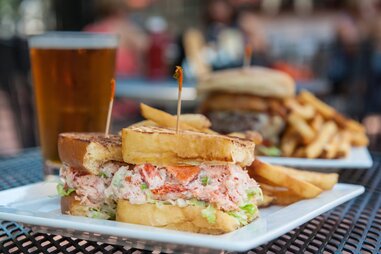 Ned’s Devine Irish Pub