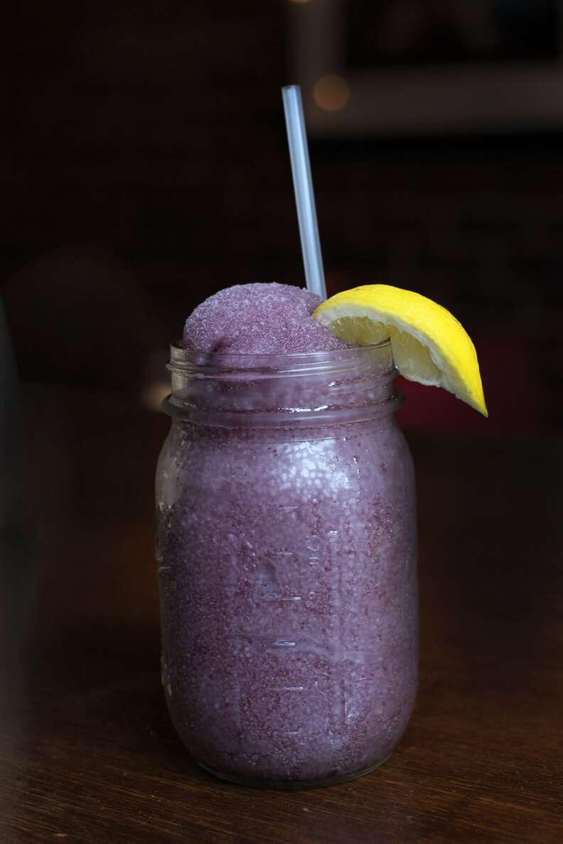 best-frozen-alcoholic-drinks-to-get-in-atlanta-thrillist