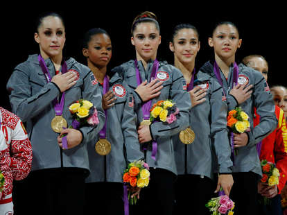 Rio Olympics 16 Why Don T Medalists Receive Flowers Thrillist Rio Olympics 16 Why Don T Medalists Receive Flowers Thrillist