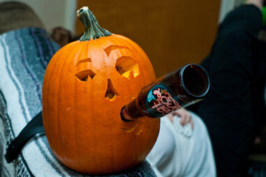 pumpkin drinking beer
