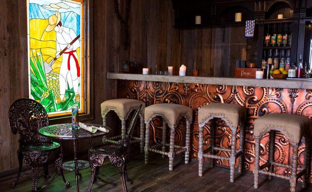 Techo Mezcaleria & Agave Bar A Austin, TX Bar.