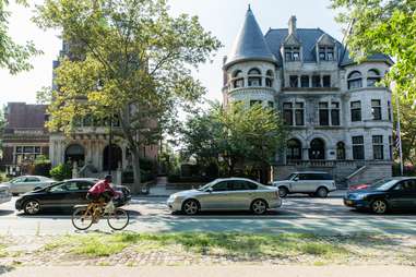 Fifth Avenue in New York - One of the World's Most Glamorous Streets – Go  Guides