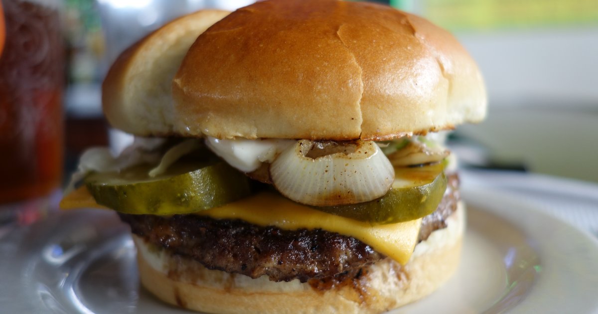 Burger Restaurants in Cleveland for the Best Hamburger Burger Quest