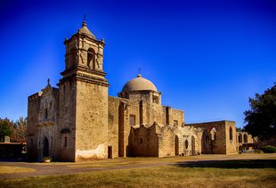 Actually Cool Things to Do When Someone Visits San Antonio, Sorted by Price