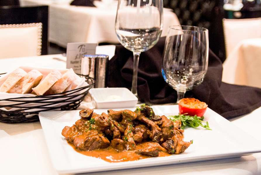 Table 13: A Restaurant in Dallas, TX - Thrillist
