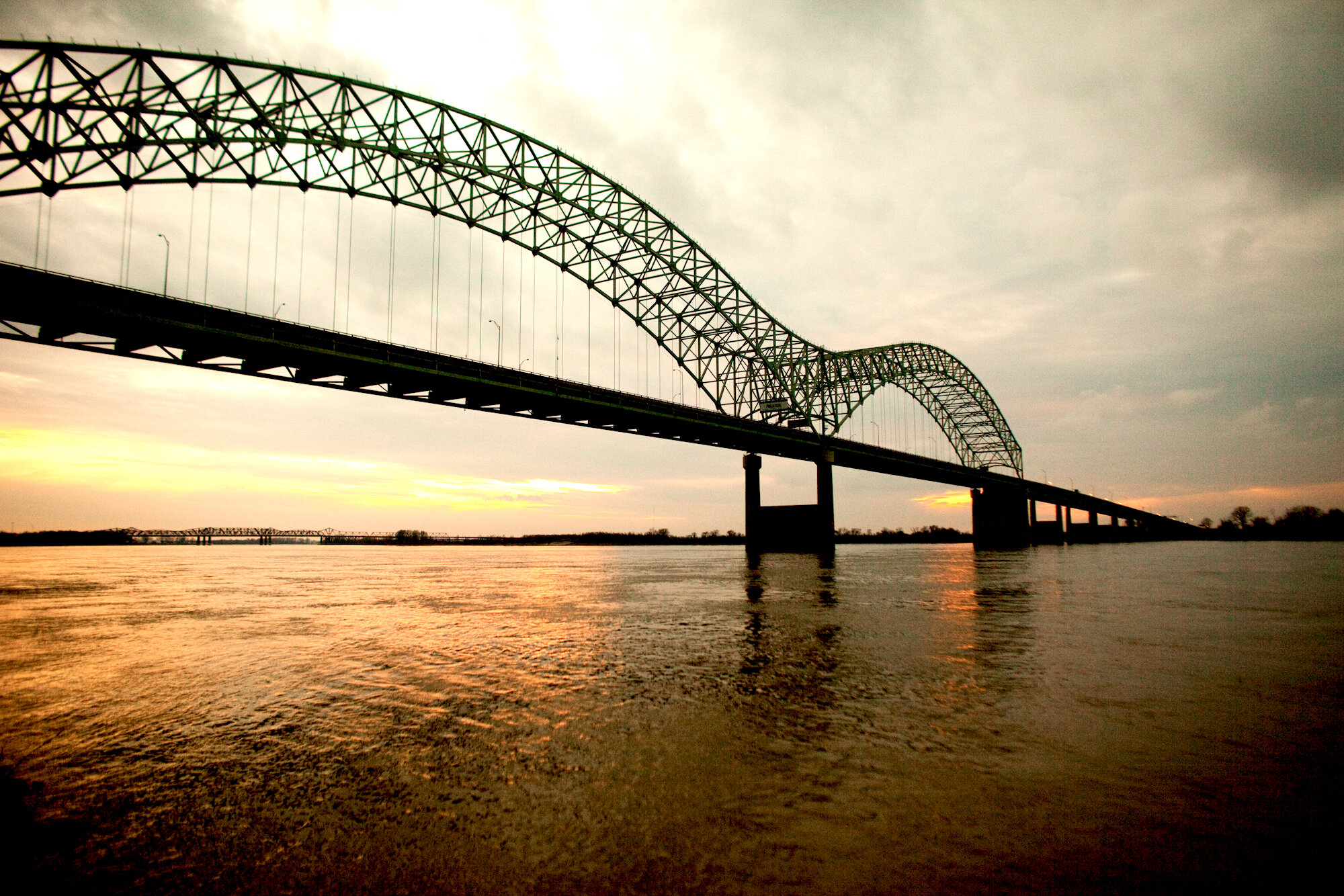 Best First Date Spots In Memphis / Best Memphis Date Ideas Thrillist - For the ultra casual first date: