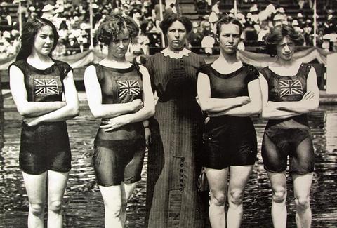 Olympics Then and Now Photos Show How Event Changed in 100 Years ...