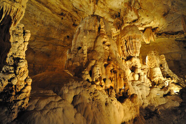Natural Bridge Caverns